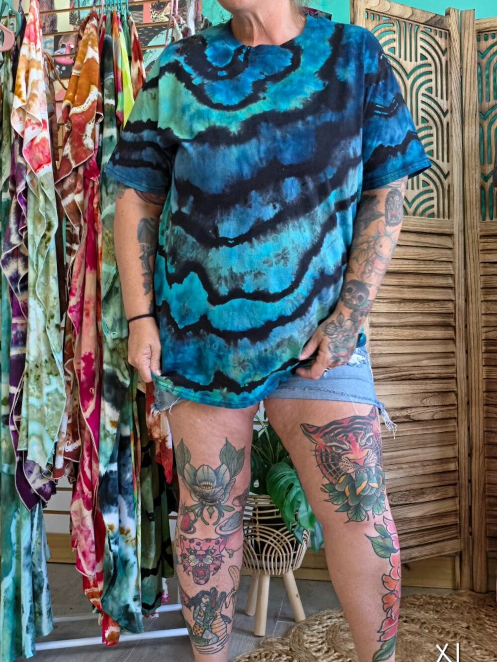 Unisex Hand-Dyed Tie Dye Tee_XL